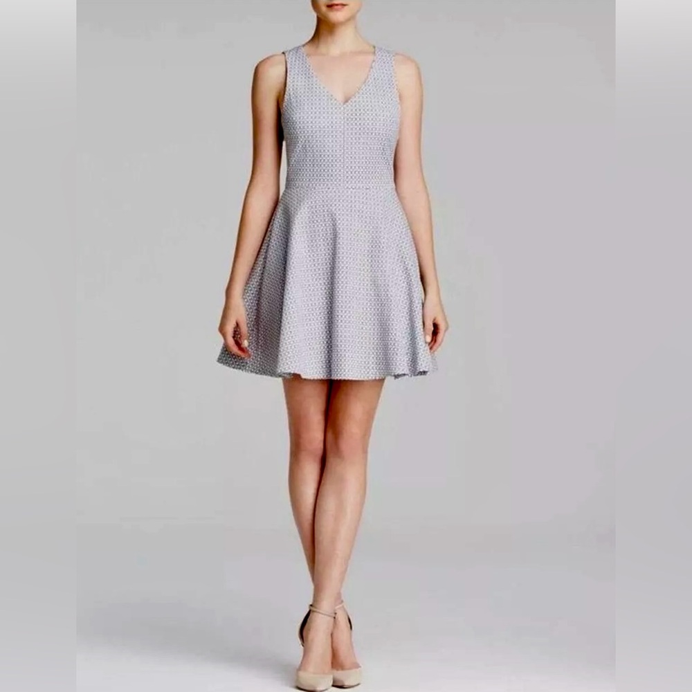 Joie Norton Chain Print Fit hi & Flare Dress V-Neck Sleeveless Size XS